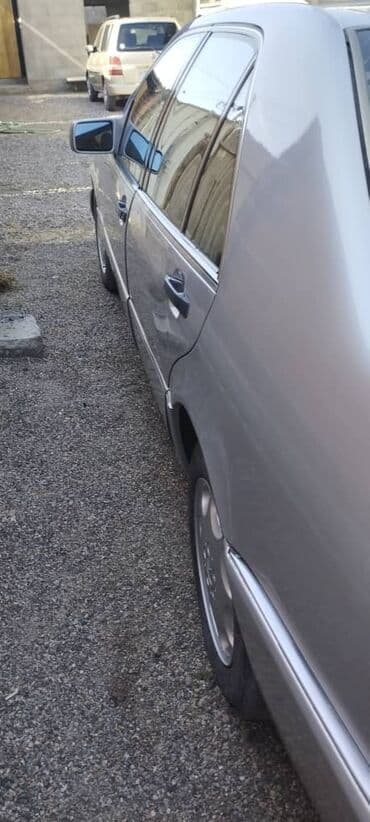 продаю авто мерс: Mercedes-Benz : 1993 г., 3 л, Автоматические, Дизель, Седан — 6