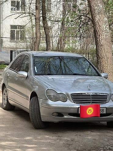 Mercedes-Benz C-Class: 2001 г., 3.2 л, Механика, Бензин, Седан