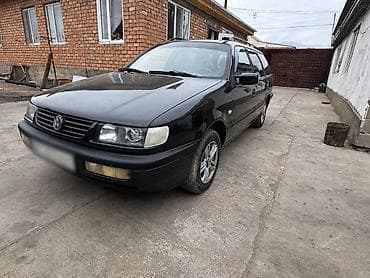 Volkswagen Passat Variant: 1994 г., 2 л, Механика, Бензин, Универсал