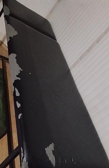 Кушетка/массажный стол складной (двухсекционный) - Обивка из кожзама at lalafo.kg Кушетка/массажный стол складной (двухсекционный) - Обивка из кожзама