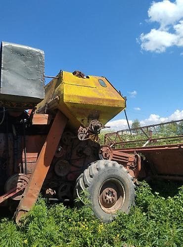 Продаётся зерноуборочный комбайн СК-5М «Нива» (модель СК-5М-1 на — 4