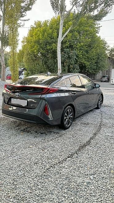 Toyota: Toyota Prius: 2020 г., 1.8 л, Типтроник, Гибрид, Лифтбек — 8