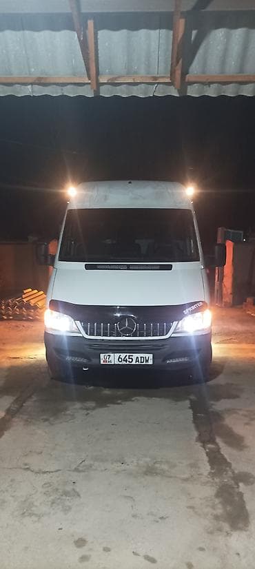 Легкий грузовик, Mercedes-Benz, Стандарт, 3 т, Б/у at lalafo.kg Легкий грузовик, Mercedes-Benz, Стандарт, 3 т, Б/у