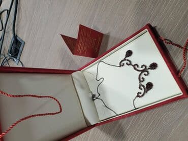 диадема ободок: Продается совершенно новое гранатовое ожерелье. Производитель - Granat — 2