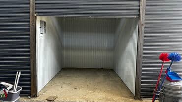 куплю дом аламединский рынок: Торговый бокс (киоск) на крытом рынке. Характеристики: - — 2