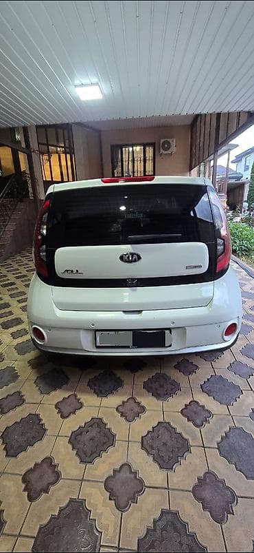 Продажа авто: Kia Soul EV: 2018 г., Электромобиль, Хэтчбэк — 4
