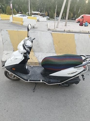 мини скутера: Скутер W Moto (Viper) бело‑черный - Кузов: пластиковый обтекатель — 2