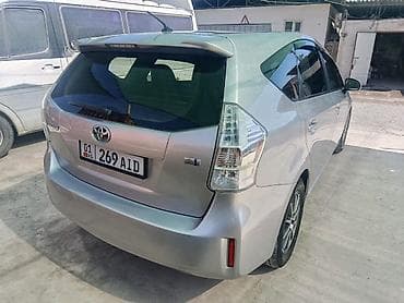 Транспорт: Toyota Prius V: 2014 г., Автомат, Гибрид, Универсал — 3