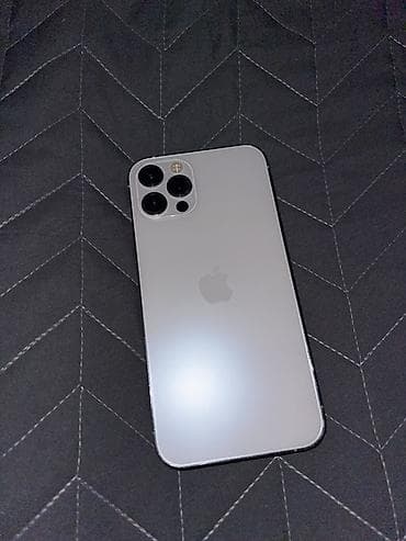 iphone китайский: Apple iPhone с тройной камерой Pro‑класса, цвет серебристый/белый — 3