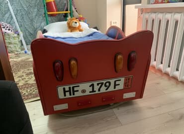 Продаю детскую кровать машина. Отличного качества. Материал МДФ at lalafo.kg Продаю детскую кровать машина. Отличного качества. Материал МДФ