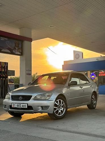 lexus 2006: Lexus IS: 2001 г., 2 л, Автомат, Газ, Седан — 4