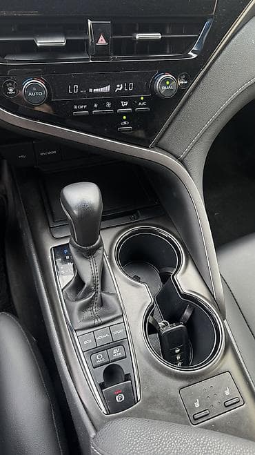 Унаа сатуу: Toyota Camry: 2022 г., 2.5 л, Вариатор, Гибрид, Седан — 8