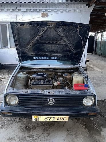 сктер: Volkswagen Golf: 1988 г., 1.3 л, Кол менен иштөөчү, Бензин, Хетчбек — 4