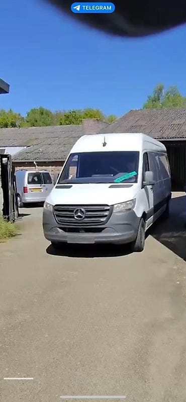 Mercedes-Benz Sprinter (новое поколение), длинная база и высокий — 3