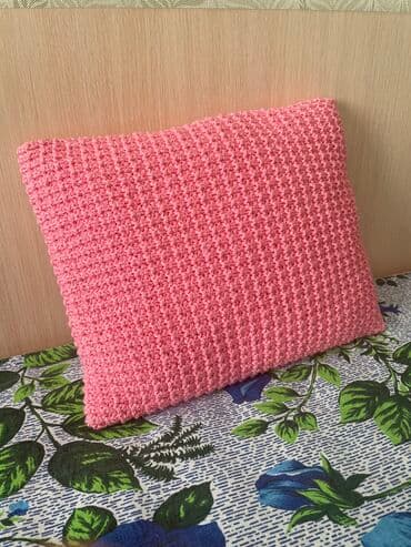 холлофайбер подушка: Подушка. Новая, в идеальном состоянии. Размер: 28х33 см. Чехол — 1