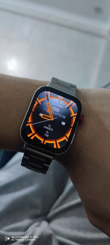 Смарт‑часы с прямоугольным дисплеем и яркими циферблатами принятие