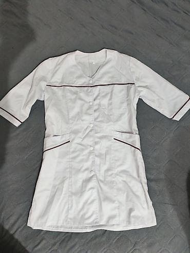 куплю одежды: Женский медицинский халат, надевала пару раз, размер 46 но наверное — 1