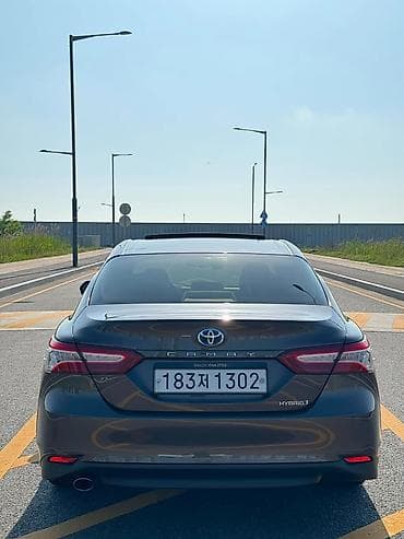 camry: Toyota Camry: 2019 г., Гибрид, Седан — 7