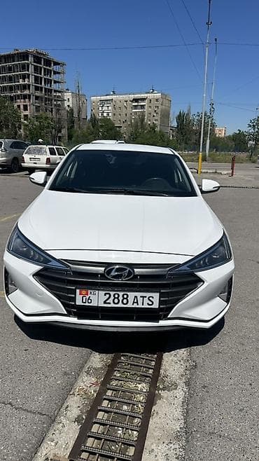 Hyundai Avante: 2018 г., 1.6 л, Автомат, Газ, Седан