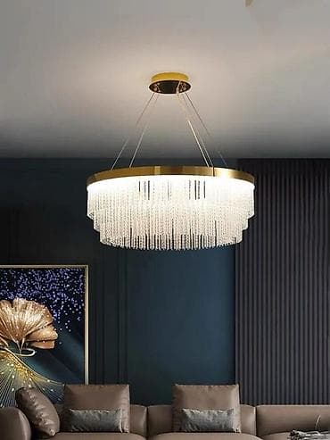 Подвесная люстра в современном стиле с каскадом хрустальных/стеклянных