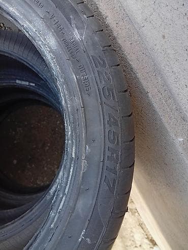Шины и диски: Летние шины 225/45 R17, комплект из 4 шт. Характеристики: - Размер — 2