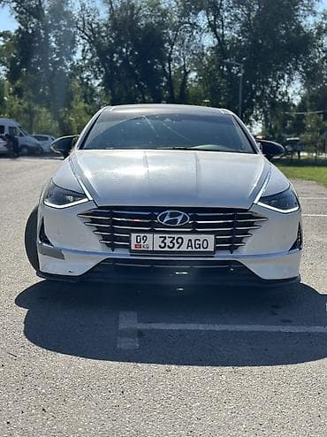 Hyundai Sonata: 2019 г., 2 л, Автомат, Бензин, Седан — 3