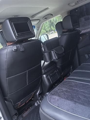 6: Infiniti QX56: 2013 г., 5.6 л, Автомат, Бензин, Внедорожник — 10