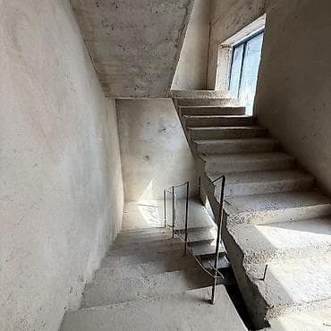 osh flat: 1 комната, 49 м², Политех Элитка, 4 этаж, ПСО (под самоотделку) — 2