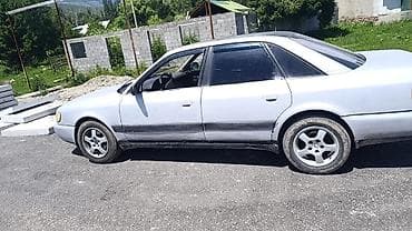 Audi 100: 1991 г., 2 л, Автомат, Бензин, Седан — 4