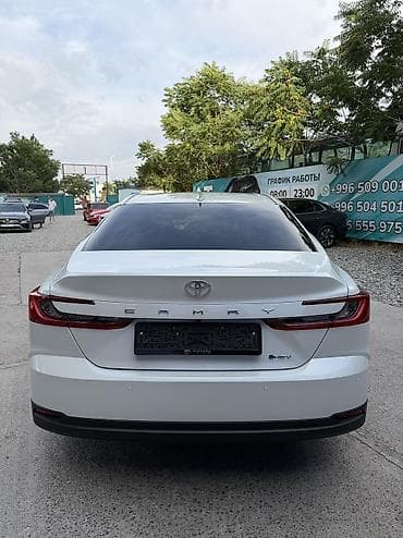 Продажа авто: Toyota Camry: 2025 г., 2.5 л, Вариатор, Гибрид, Седан — 6