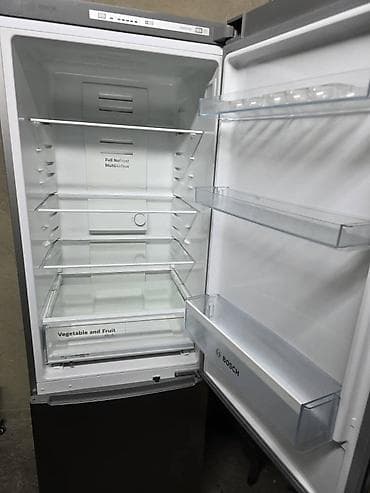 a 20: Холодильник Bosch, Двухкамерный — 4