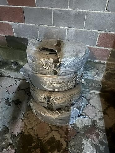 sorento prime: Продается Комплект автомобильных шин (4 шт.) в пакетах. 175/65R14 — 1