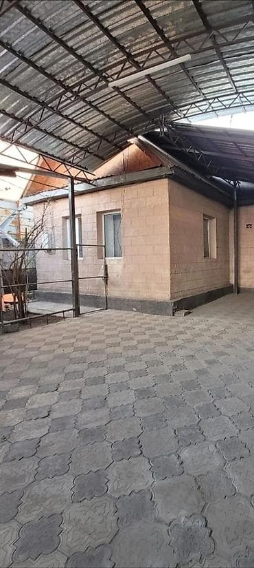 Дома: 64 м², 3 комнаты, Парковка, Забор, огорожен — 2