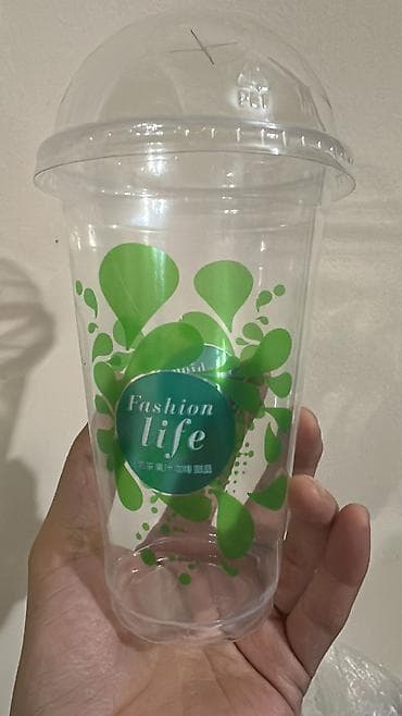 стаканы одноразовые: Прозрачные одноразовые пластиковые стаканы с купольной крышкой “GOOD — 4