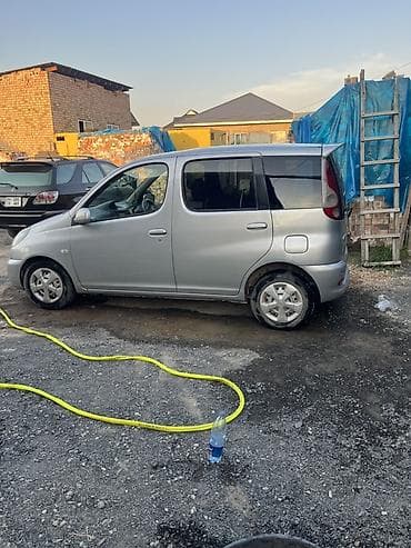 Toyota Funcargo: 2002 г., Автомат, Бензин, Минивэн