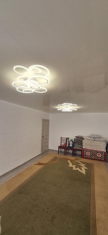 Недвижимость: 🏡 **Продаётся дом в Новопокровке** 📍 Локация: с. Новопокровка, между — 5