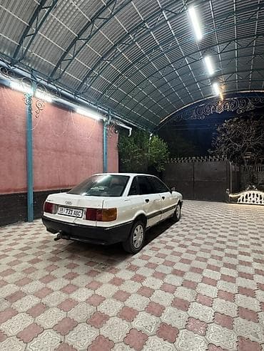 Audi 80: 1990 г., 1.8 л, Бензин, Седан