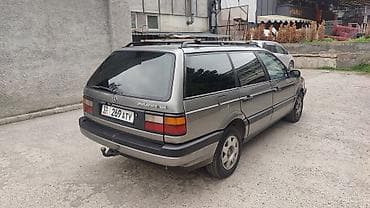 букса: Volkswagen Passat Variant: 1993 г., 2 л, Механика, Бензин, Универсал — 3