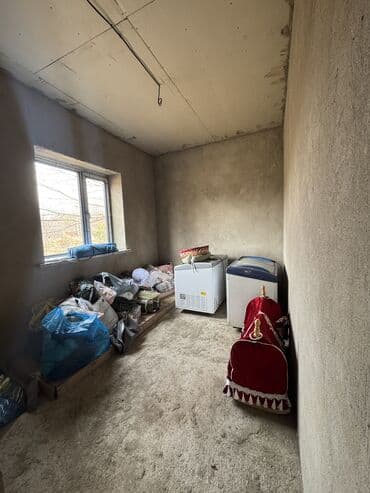 продаю дом в киргизии 1: Дом, 42 м², 3 комнаты, Собственник, ПСО (под самоотделку) — 8