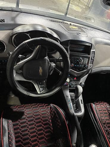 Chevrolet Cruze: 2012 г., 1.6 л, Автомат, Бензин, Седан — 10