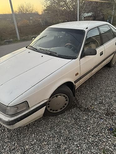 Mazda 626: 1988 г., Седан