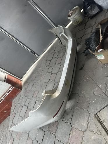 mazda 623: Бампер BMW, Б/у, Оригинал — 3