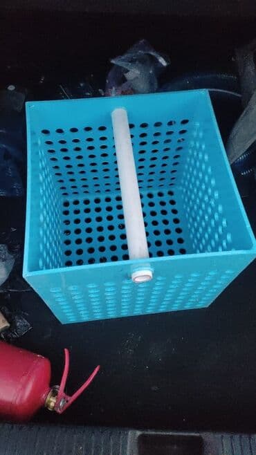 Контейнеры: Хлораторная установка порционного действия, предназначенная для — 8