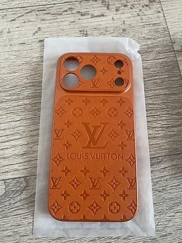 iphone 5s: Чехлы для смартфона (форм-фактор iPhone с тремя большими вырезами под — 1