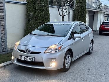Продажа авто: Toyota Prius: 2011 г., 1.8 л, Вариатор, Гибрид, Хэтчбэк — 2