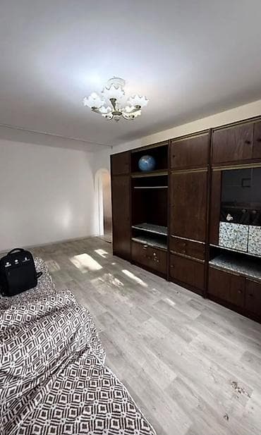 58: 3 комнаты, 58 м², 4 мкр 104 серия, 4 этаж, Косметический ремонт — 3
