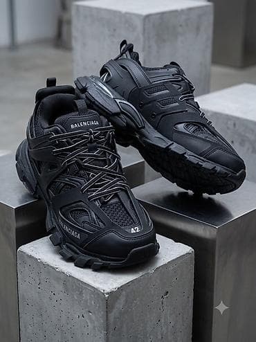 nike react: Кроссовки, 42, Balenciaga, Б/у, цвет - Черный, Бесплатная доставка — 1