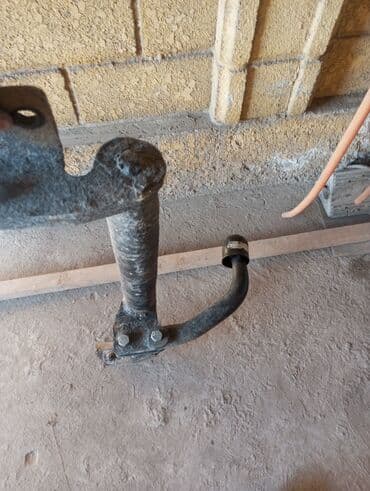 купить подкатной домкрат: Фаркоп Для легковых авто Toyota — 2