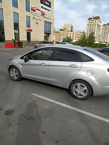двери фит: Ford Fiesta: 2016 г., 1.6 л, Автомат, Газ, Седан — 8