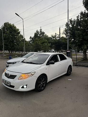 bmw e93: Toyota Corolla: 2008 г., Седан — 2